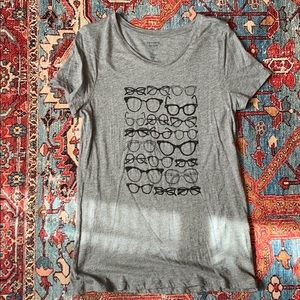 LIKE NEW Gap Favorite Tee With Glasses  W Large